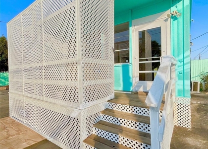 927 27th Street - Photo 1
