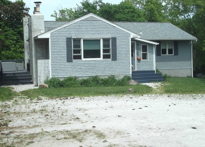 2222 Ferry - Photo 1