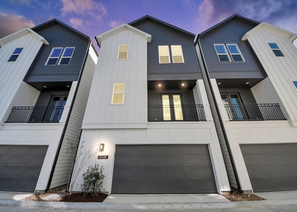 1102 Mansfield Street - Photo 1