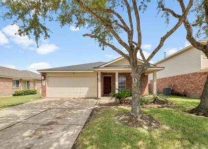 10515 Evergreen Street - Photo 1