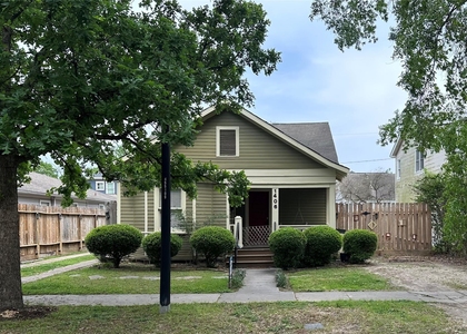 1406 Columbia Street - Photo 1