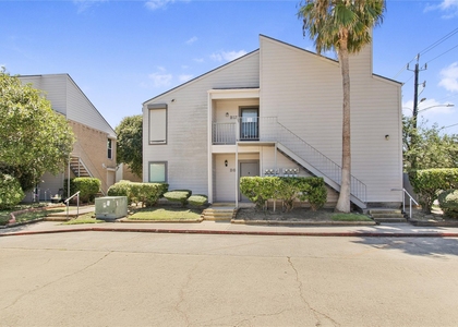 3220 69th Street - Photo 1