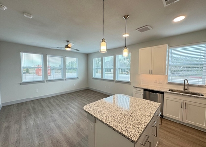 29600 Ronald Reagan Blvd - Photo 1