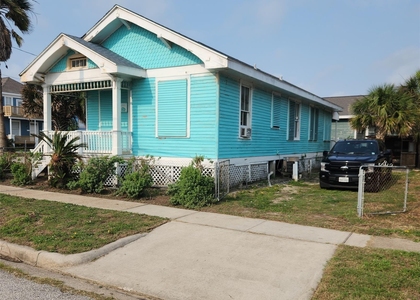 1725 18th Street - Photo 1