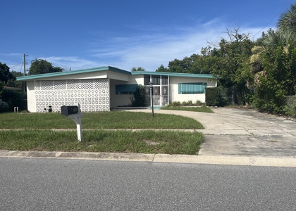 1159 Bonita Court Ne - Photo 1