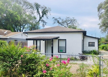 1018 E Holland Avenue - Photo 1