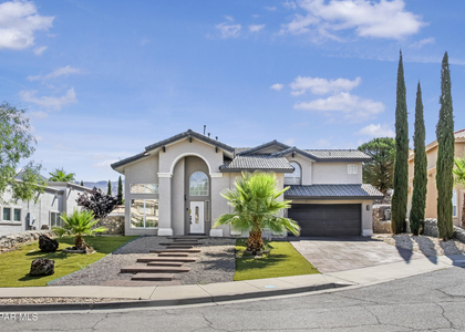 908 Los Pinos Way - Photo 1