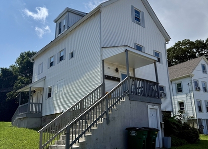 205 Shaw Street - Photo 1