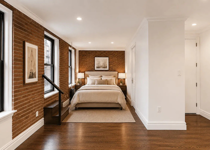 222 East 12th Street - Photo 1