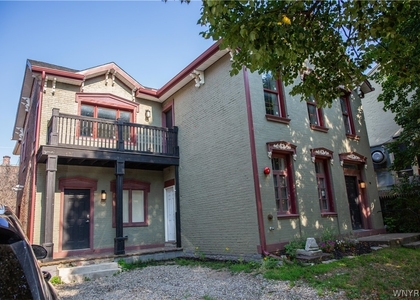 486 Franklin Street - Photo 1
