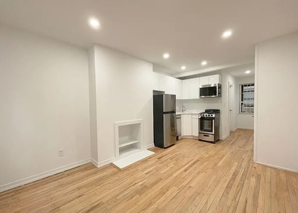 West 8th St and 6th Ave  - Photo 1