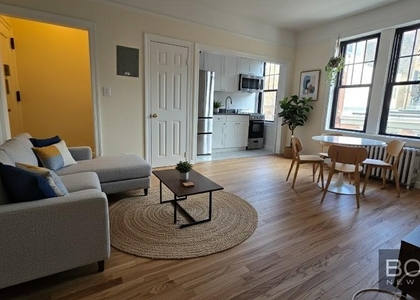 West 10th Street - Photo 1