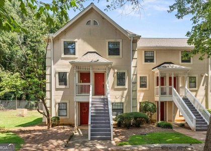 210 Appleby Drive - Photo 1