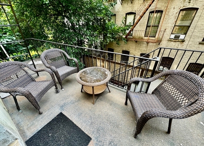422 St Nicholas Avenue 1S - Photo 1