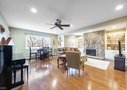 21 Foxwood Dr - Photo 1