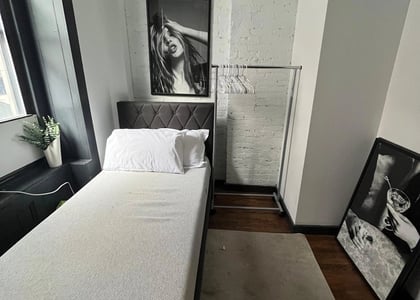 509 East 87th Street - Photo 1