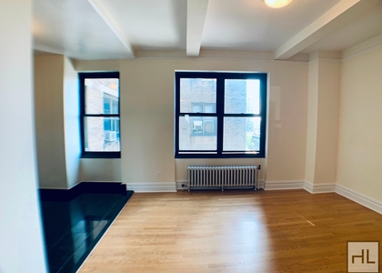 Second Avenue - Photo 1