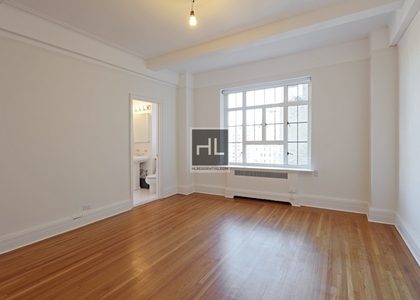 Central Park West - Photo 1