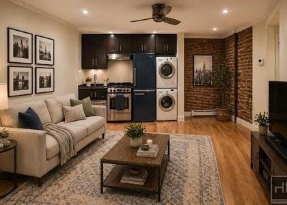 West 14 Street - Photo 1