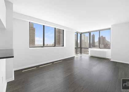 East 92nd Street - Photo 1