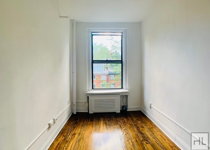 West 11 Street - Photo 1