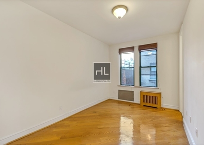 East 70 Street - Photo 1