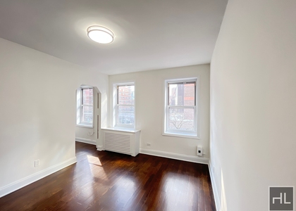 Second Avenue - Photo 1
