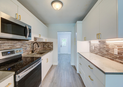 2633 Ne 16th Avenue - Photo 1