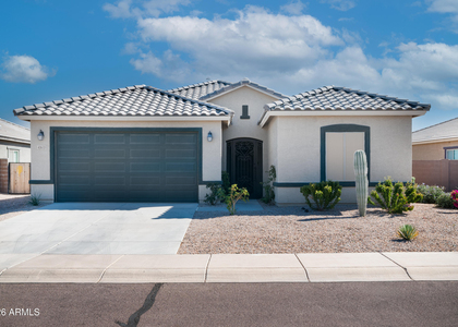 43633 W Yucca Lane - Photo 1
