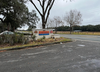 4000 Sw 23rd Street - Photo 1