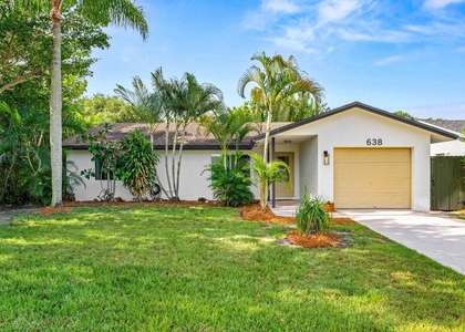 638 Sw 4th Avenue - Photo 1
