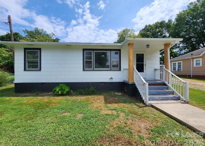 1208 N Juniper Avenue - Photo 1