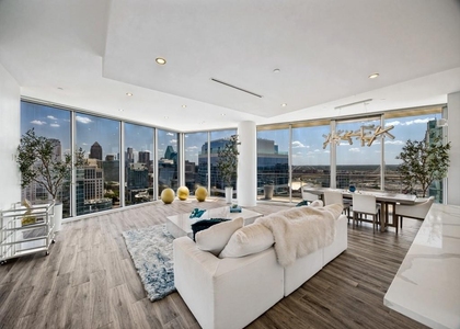 2900 Mckinnon Street - Photo 1