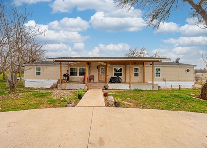 8591 W Ridge Drive - Photo 1