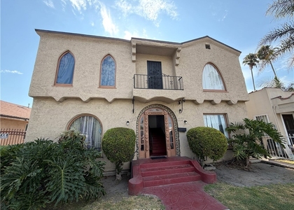 5036 Denker Avenue - Photo 1