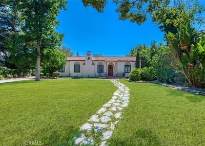 1096 Armada Drive - Photo 1