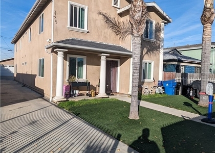 239 E 110th Street - Photo 1