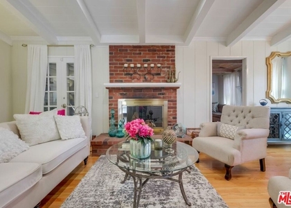 21447 Providencia Street - Photo 1