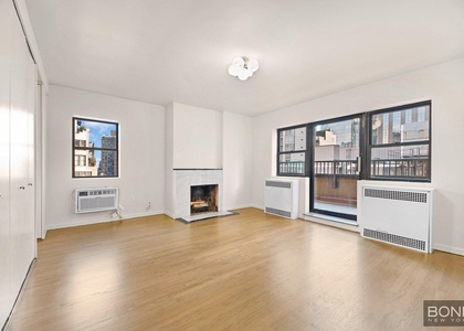 Madison Avenue - Photo 1