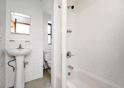 328 East 14th Street - Photo 1