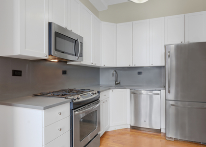 Madison Avenue - Photo 1