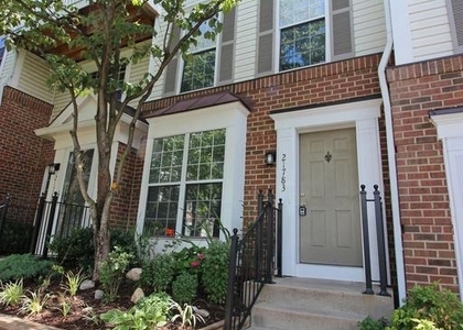 21783 Baldwin Square - Photo 1