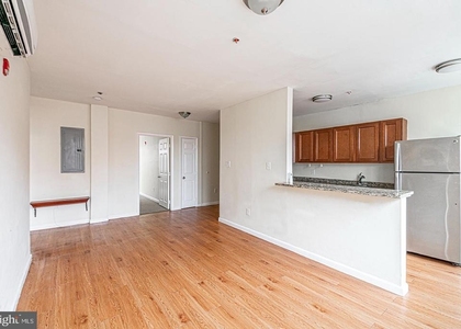 1501 W Allegheny Avenue - Photo 1