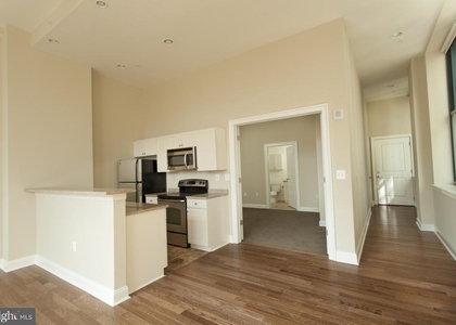 312 312-322 Walnut Street - Photo 1