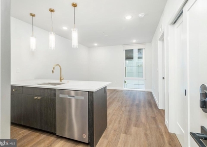 1102 Germantown Avenue - Photo 1