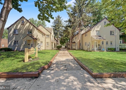 607 W Maple Avenue - Photo 1