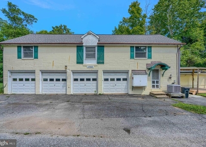 1703 Roland Avenue - Photo 1