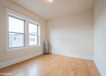 4248 N Lamon Avenue - Photo 1