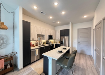 11604 Stonehollow Dr - Photo 1