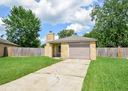 8607 Crystal Cove Circle - Photo 1